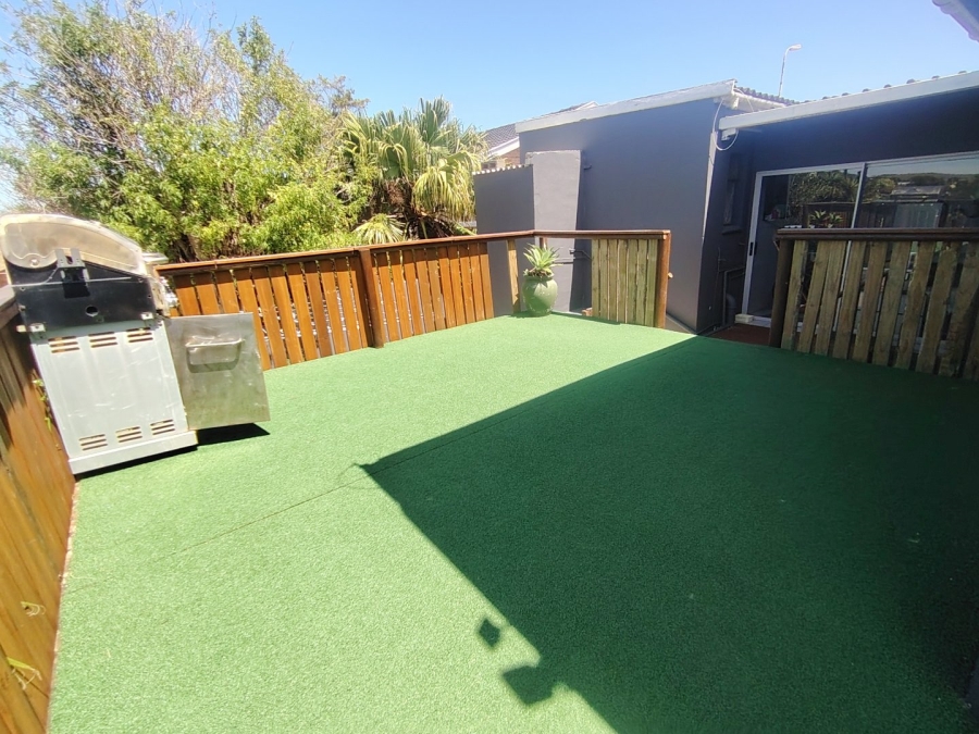 3 Bedroom Property for Sale in Kabega Park Eastern Cape